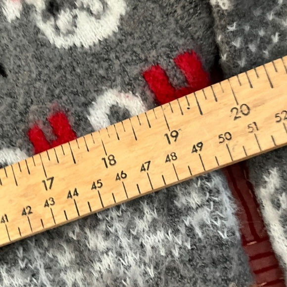 Festive women’s extra small Gray Cardigan with Holiday Motifs Christmas sweater - Picture 3 of 11